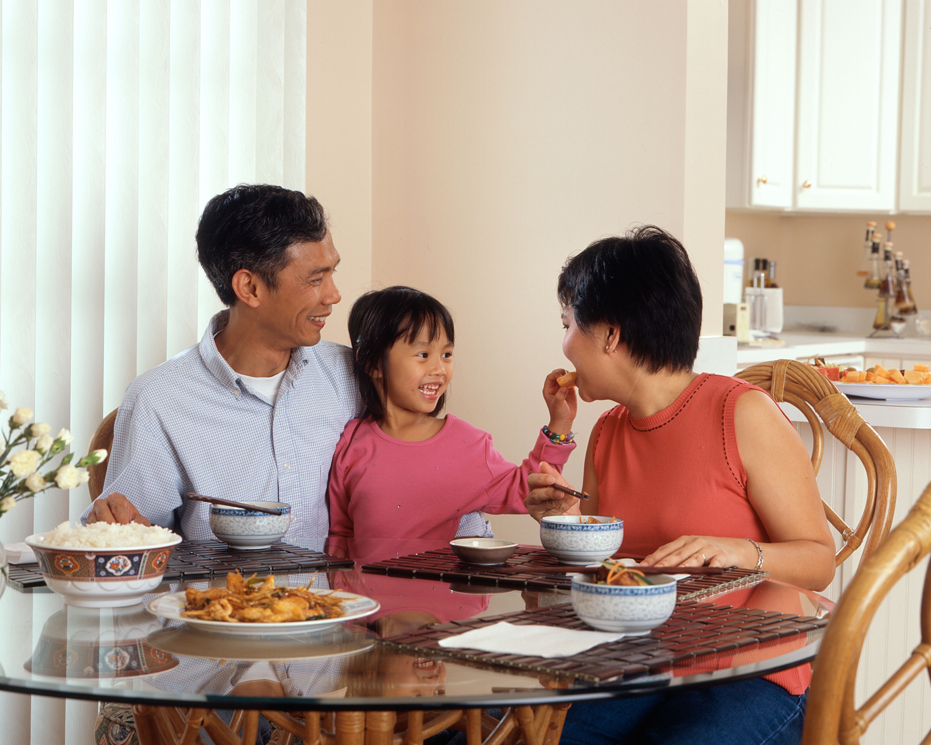 family eating dinner image