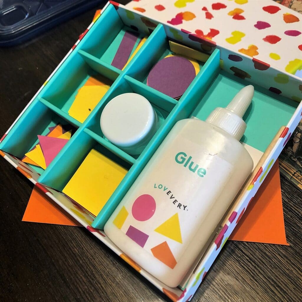 2 year-old arts and crafts LOVEVERY 2 year-old play kits subscription